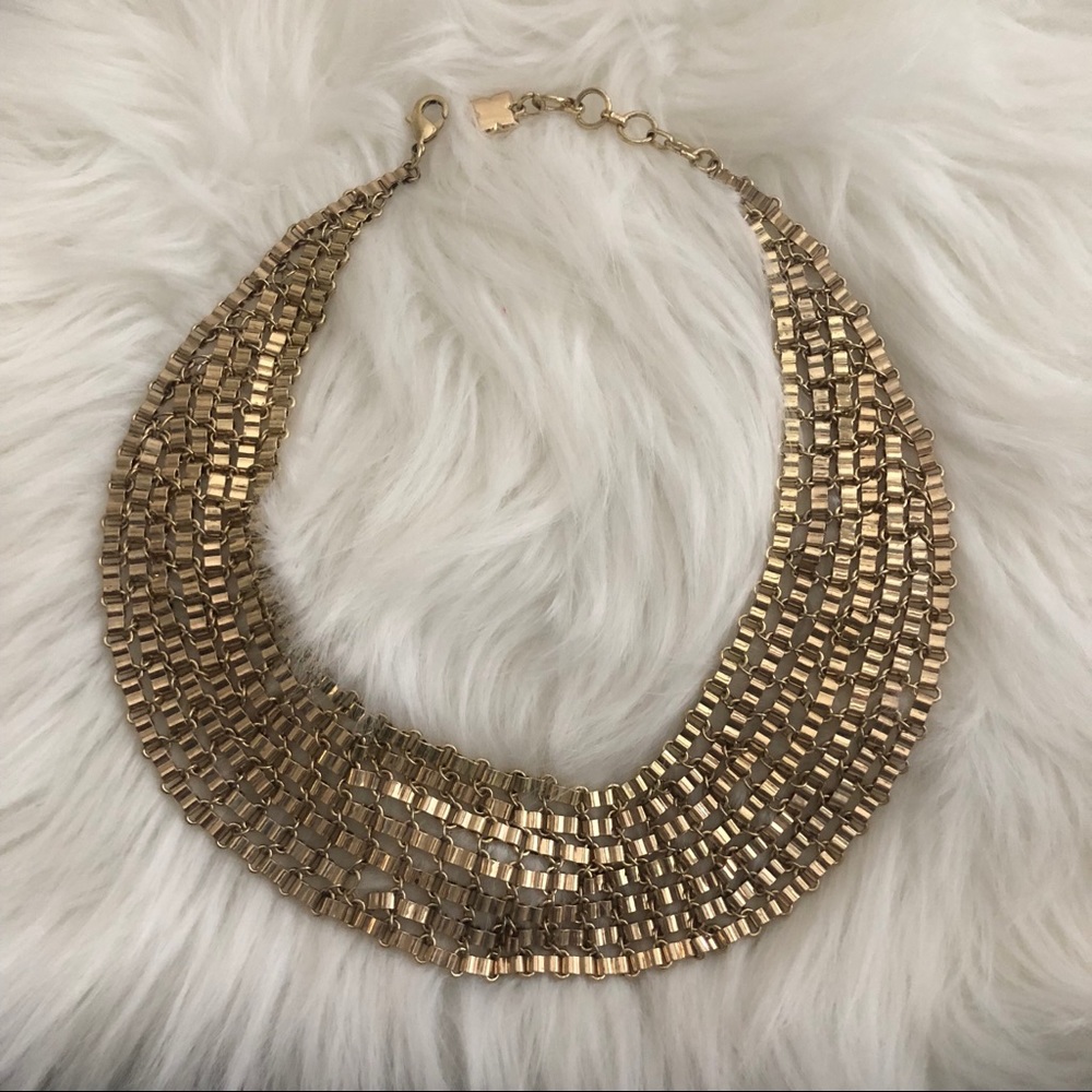 BCBG  necklace
